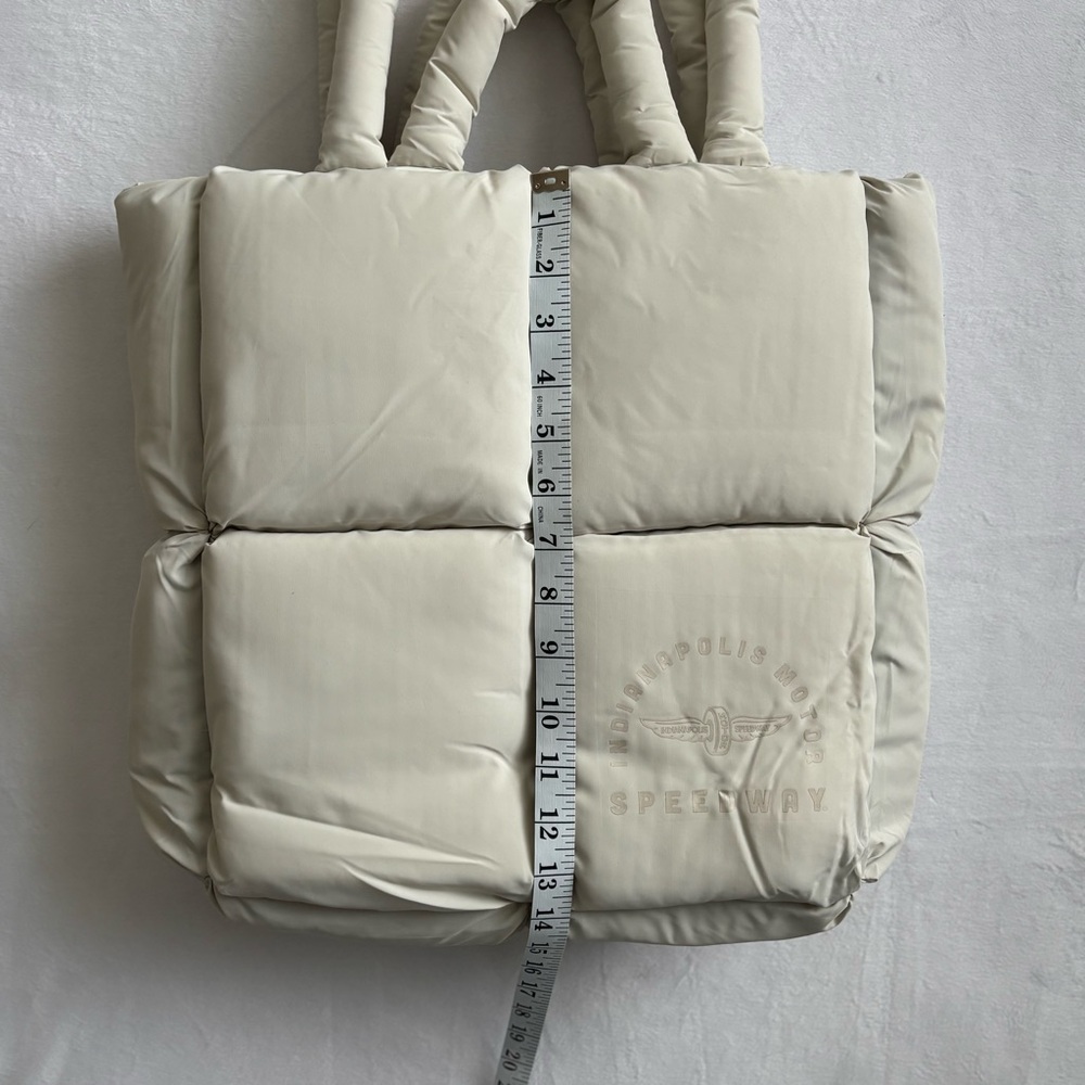 Logo Brands Indianapolis Motor Speedway Logo Cream Puffer Tote Bag Used Once - Picture 9 of 11